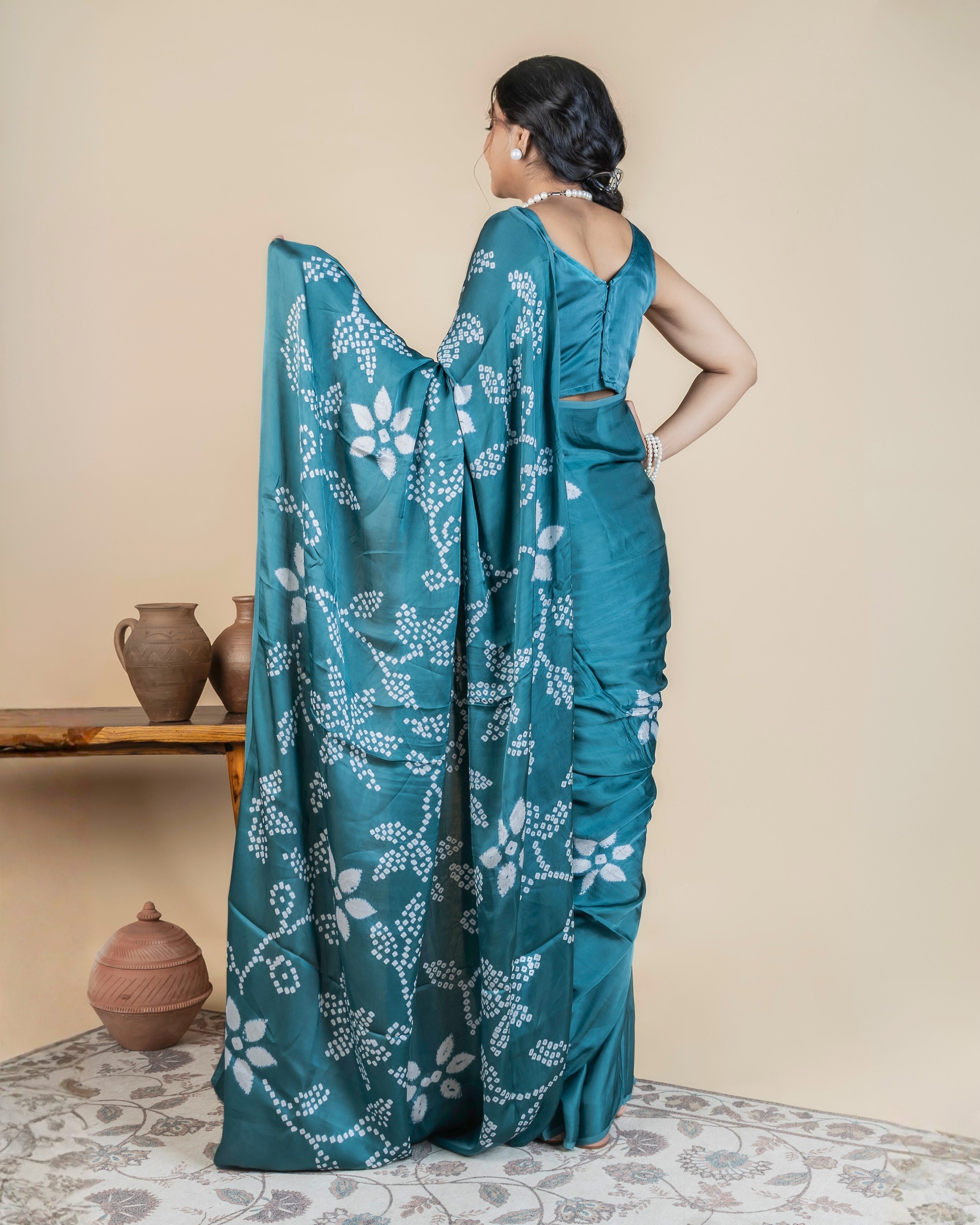 Taran Bandhani Saree