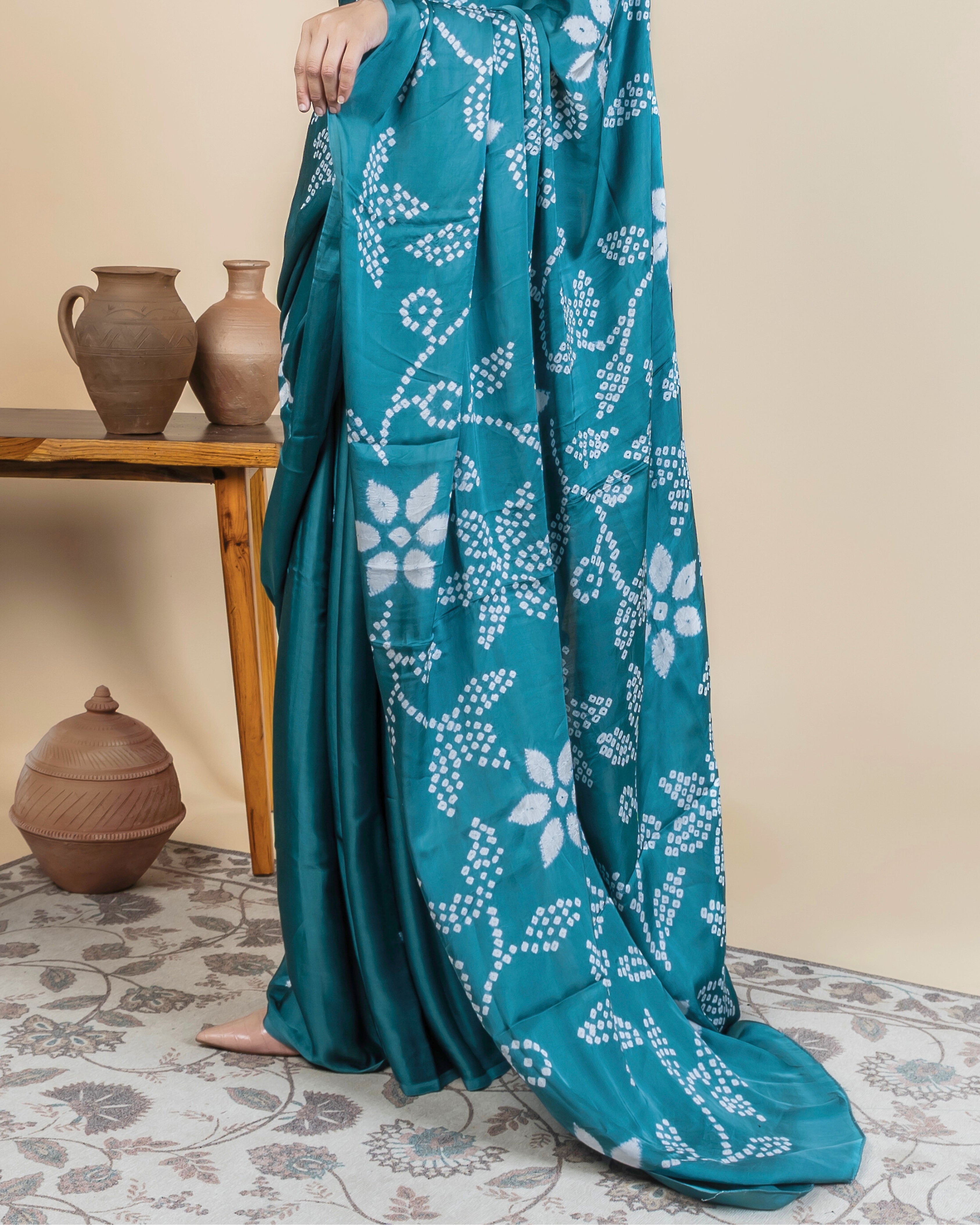 Taran Bandhani Saree