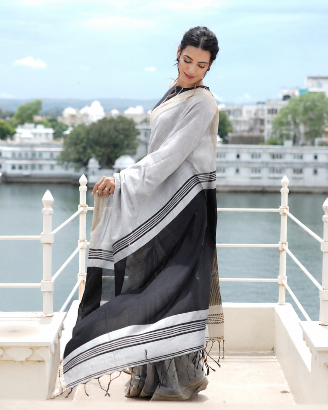 Chola Black and Grey Handloom Cotton Saree