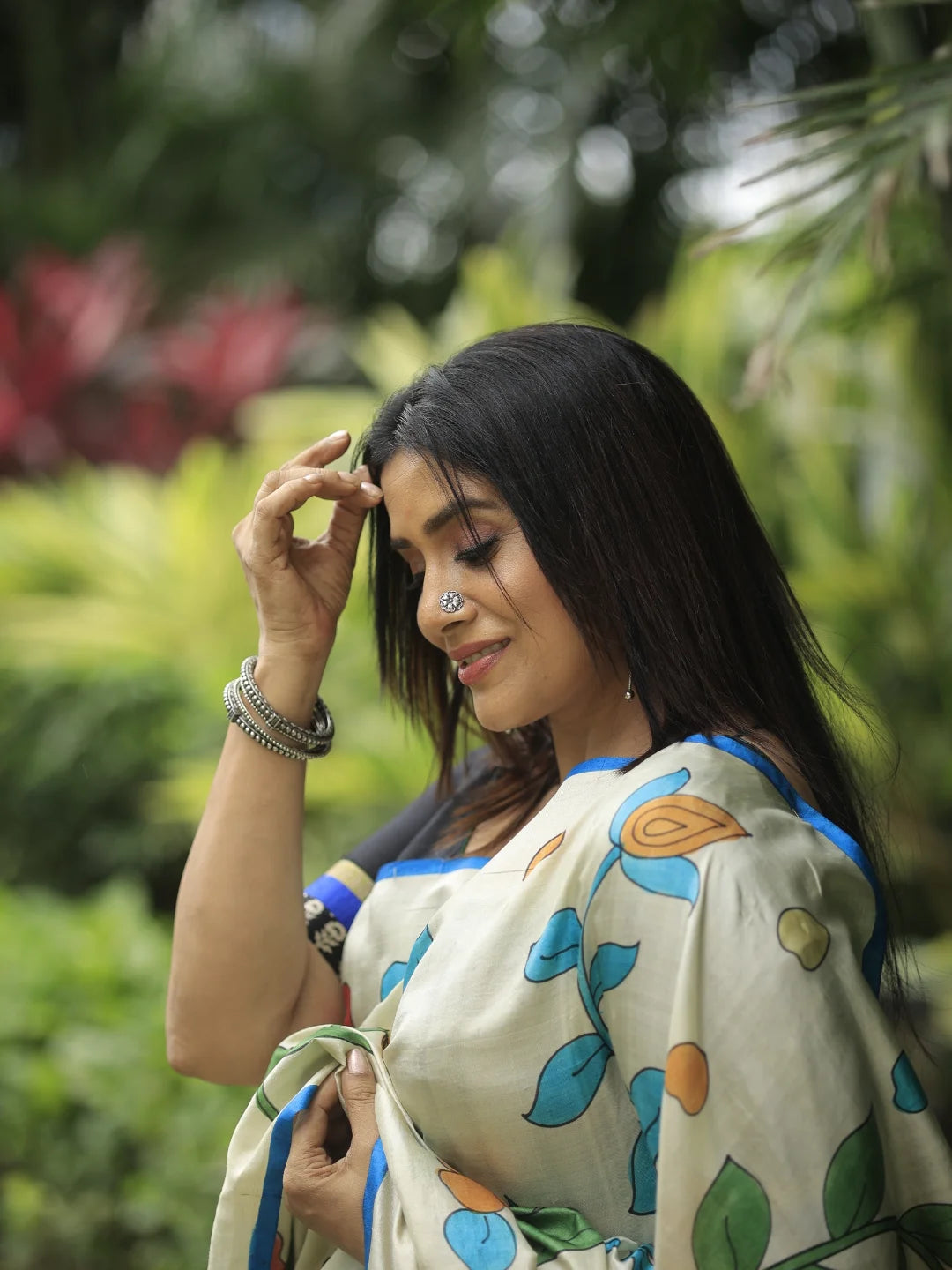 Sonali Kulkarni in Ushn Kalamkari Saree