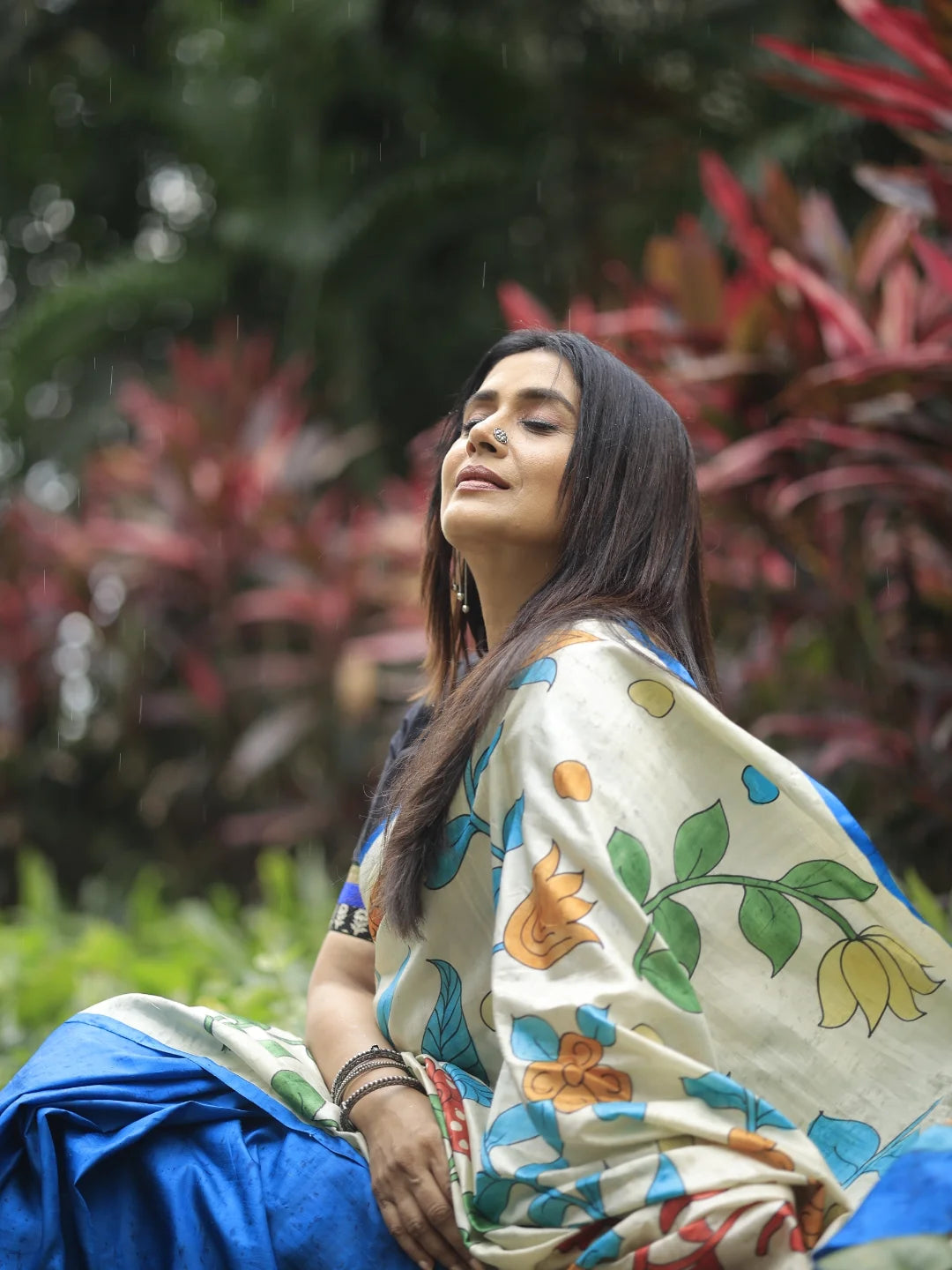 Sonali Kulkarni in Ushn Kalamkari Saree