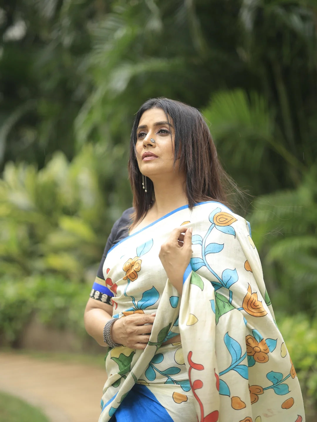 Sonali Kulkarni in Ushn Kalamkari Saree