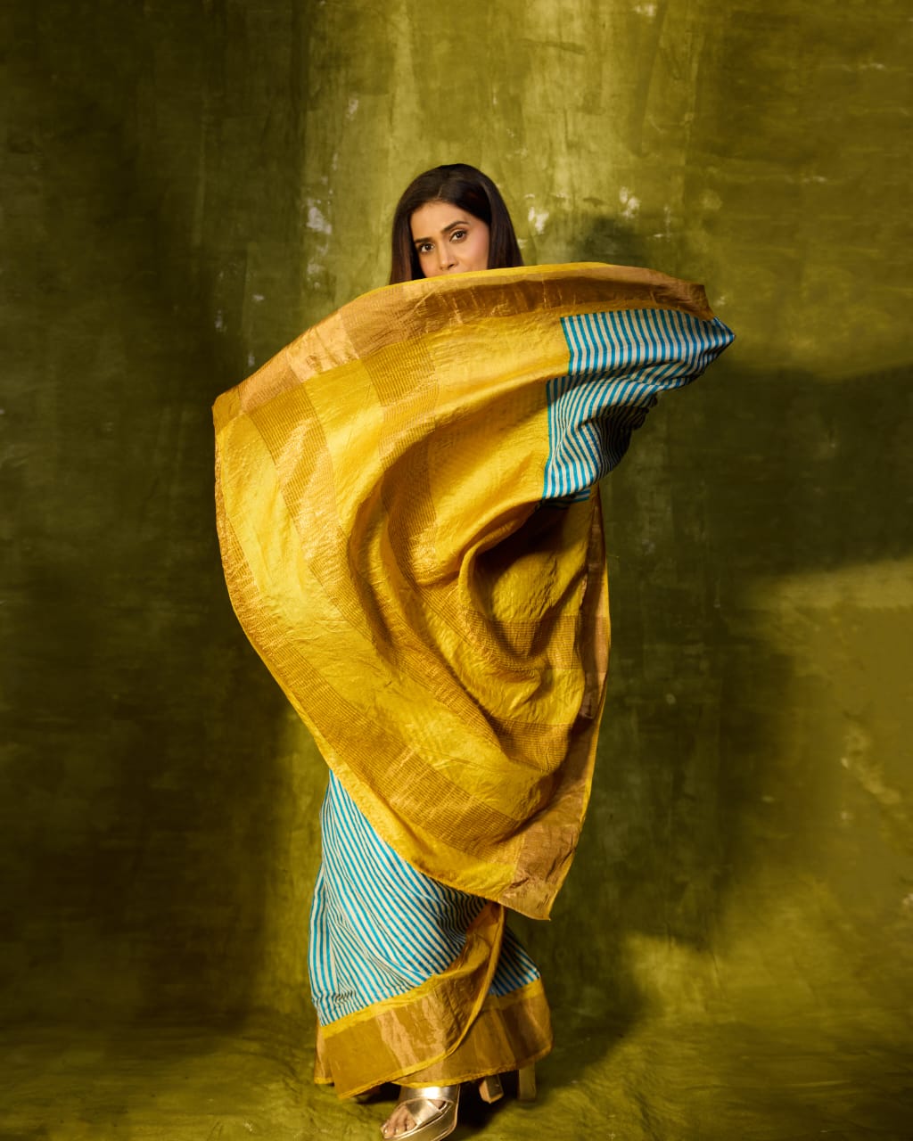 Sonali Kulkarni in Vasanta Tussar Silk Saree