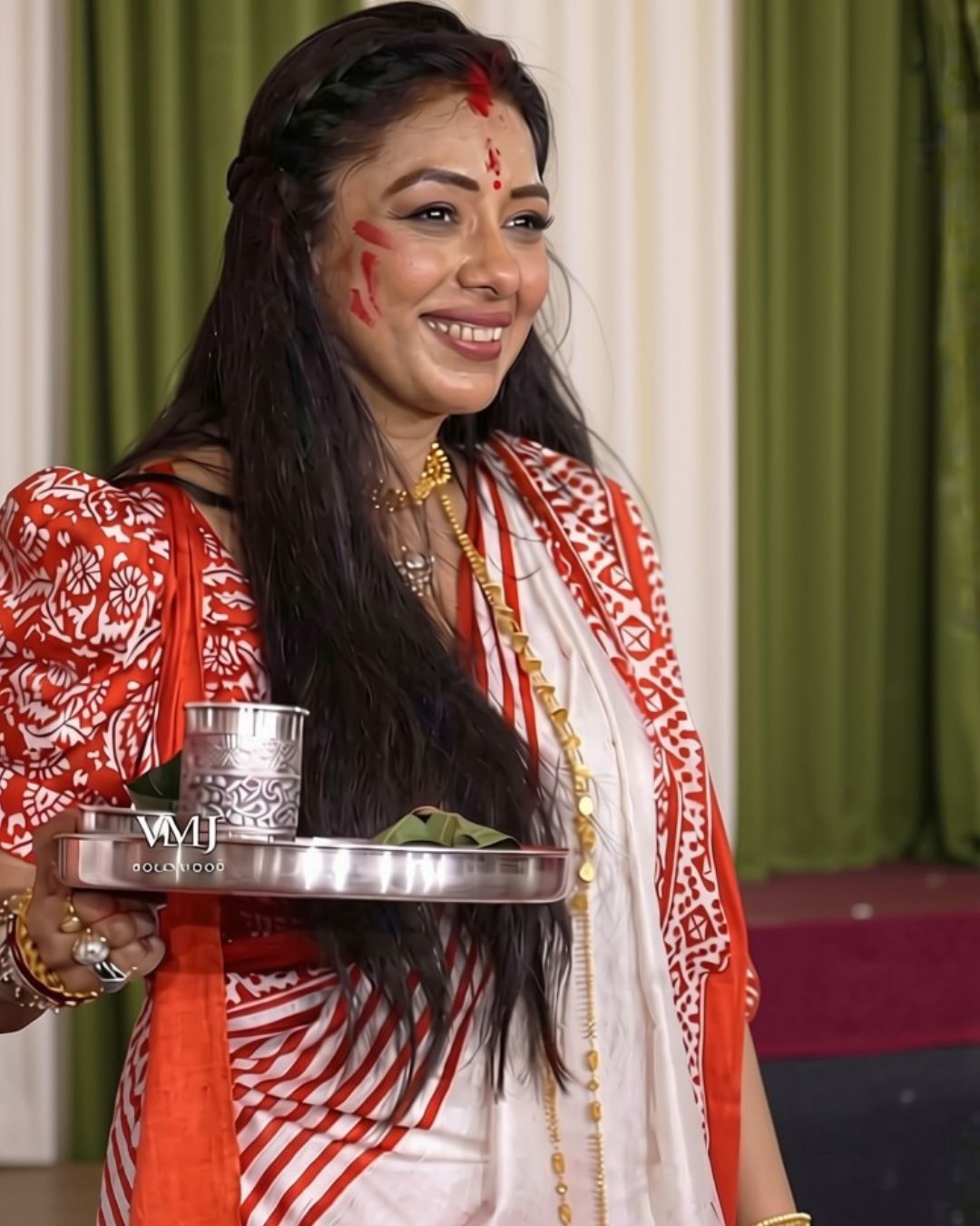 Rupali Ganguly in Utsav Hand Block Print Tussar Silk Saree