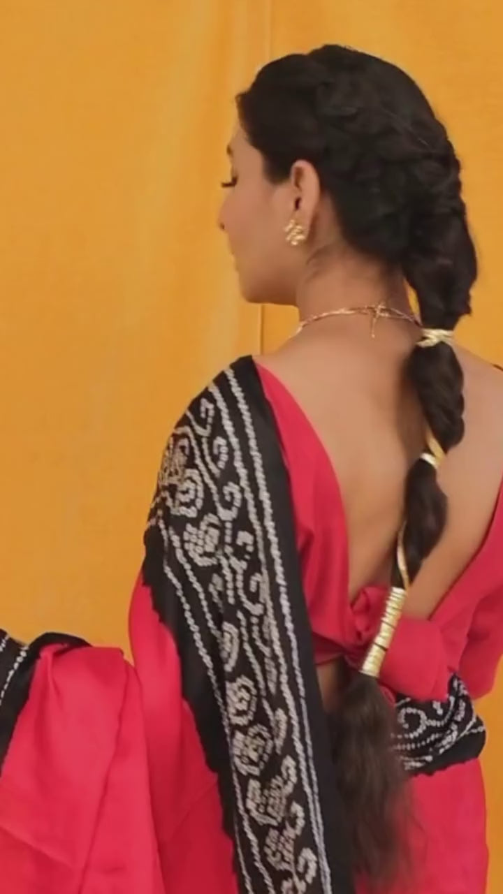 Swarnim Handcrafted Bandhani Design on Pure Gachhi Silk Saree