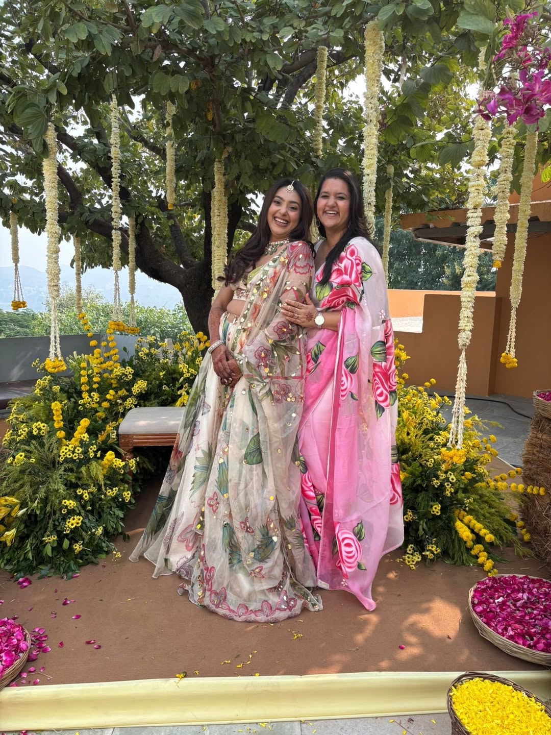 Gulaabo Floral Saree